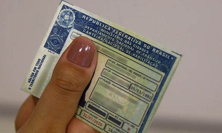 Governo inicia consulta pública para tornar a CNH mais barata e ampliar acesso à habilitação no Brasil
