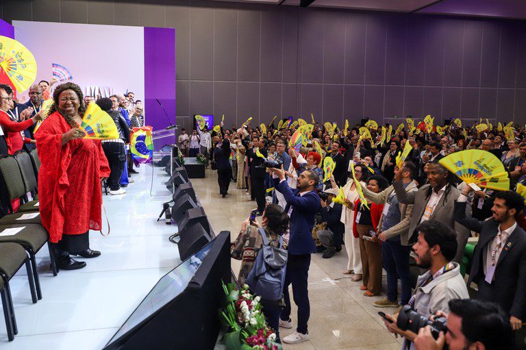 4ª Conferência Nacional LGBTQIA+ rompe pacto com o atraso, afirma ministra Macaé 4ª Conferência Nacional LGBTQIA+ rompe pacto com o atraso, afirma ministra Macaé