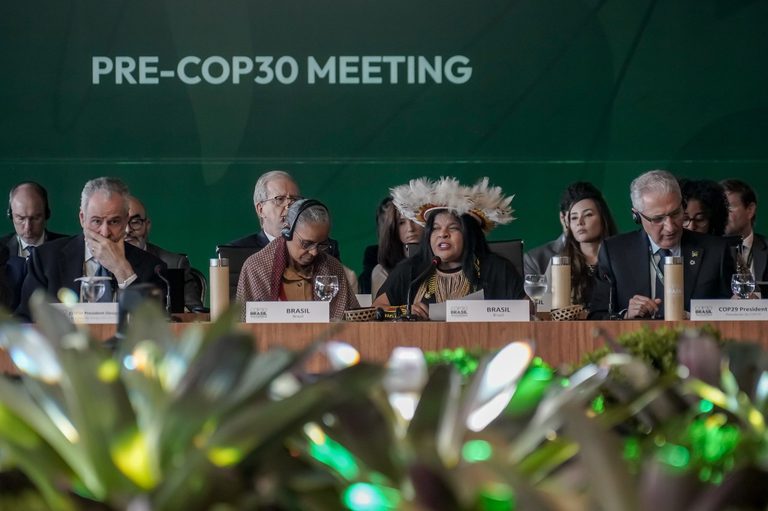 Ministra dos Povos Indígenas ressalta pioneirismo do Círculo dos Povos durante Pré-COP Ministra dos Povos Indígenas ressalta pioneirismo do Círculo dos Povos durante Pré-COP