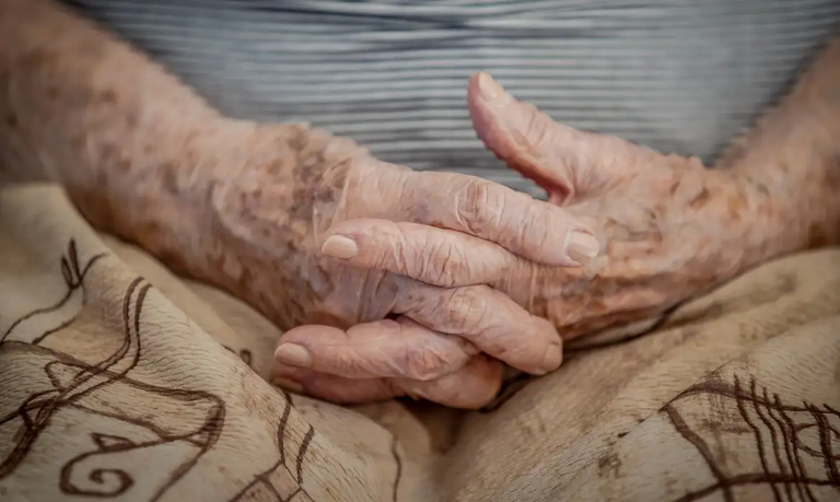 MTE resgata trabalhadora doméstica de 76 anos de escravidão em Minas Gerais MTE resgata trabalhadora doméstica de 76 anos de escravidão em Minas Gerais