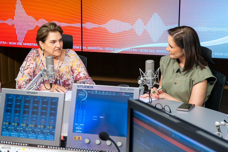 Para Márcia Lopes, conferência amplia leque de políticas para enfrentar violência contra mulheres Para Márcia Lopes, conferência amplia leque de políticas para enfrentar violência contra mulheres