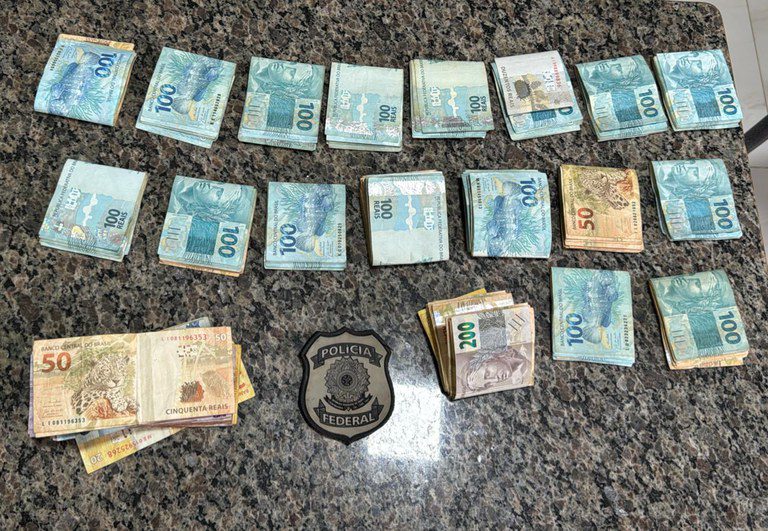 PF deflagra operações contra garimpo ilegal em rios das Terras Indígenas Kayabi e Munduruku