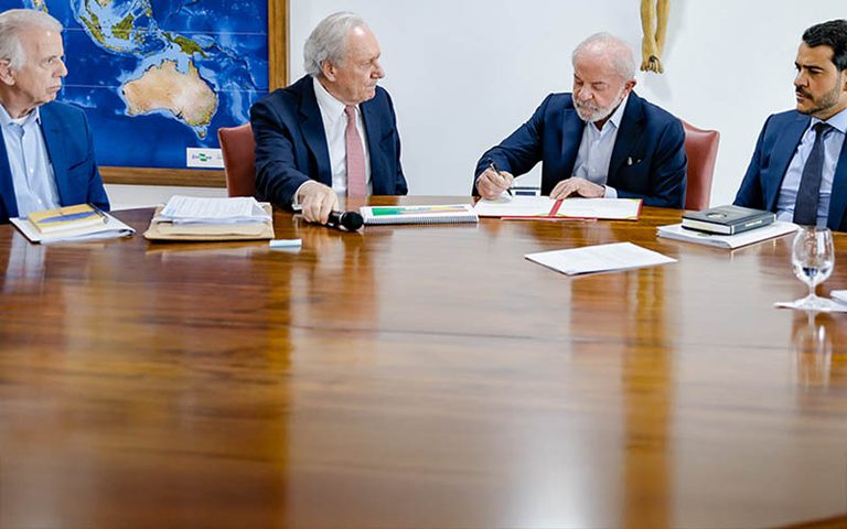 Presidente Lula assina Projeto de Lei Antifacção Criminosa