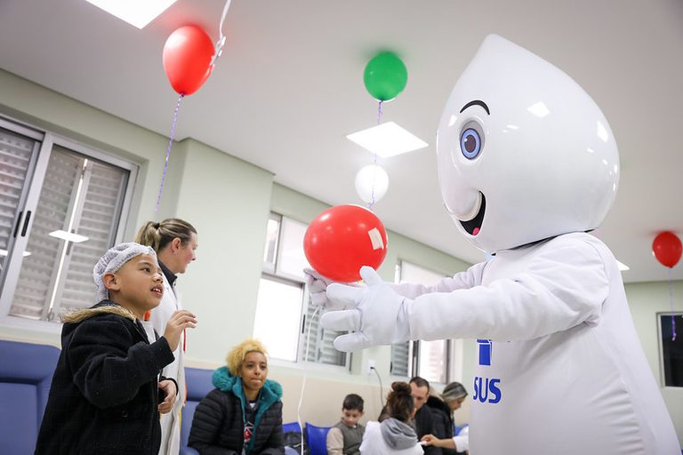 UBS's de todo o Brasil abrem neste sábado para vacinar crianças e adolescentes UBS's de todo o Brasil abrem neste sábado para vacinar crianças e adolescentes