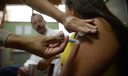 Vacina para HPV reduz em até 58% os casos de câncer do colo do útero no Brasil Vacina para HPV reduz em até 58% os casos de câncer do colo do útero no Brasil