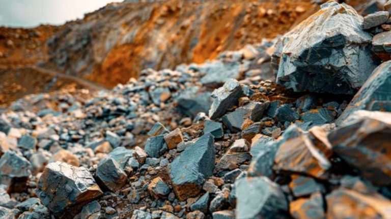 Com política pública, Brasil pode se tornar líder em terras raras, aposta pesquisador