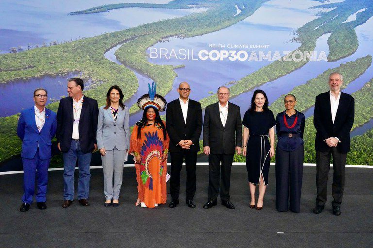 “O tempo das promessas já passou", diz Alckmin na abertura do segmento de alto nível da COP 30
