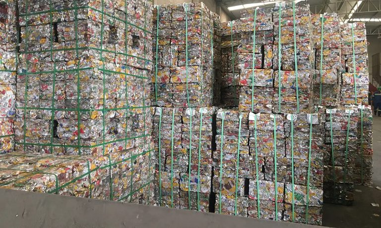 Após rastrear 50 mil toneladas de plástico, plataforma chega também ao alumínio