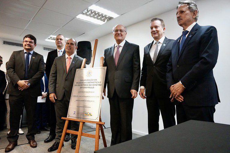 Combate a fraudes no comércio eletrônico protege indústria e consumidores, diz Alckmin