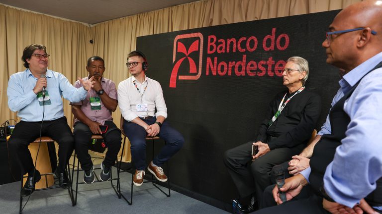 Banco do Nordeste fortalece debates sobre resiliência e mercado de carbono