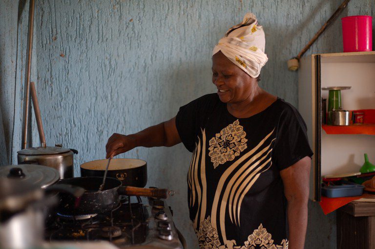 Gás do Povo: Governo do Brasil entrega botijões em dez capitais a partir desta segunda