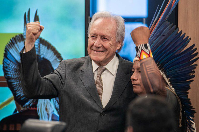 Governo do Brasil avança na demarcação de dez terras indígenas