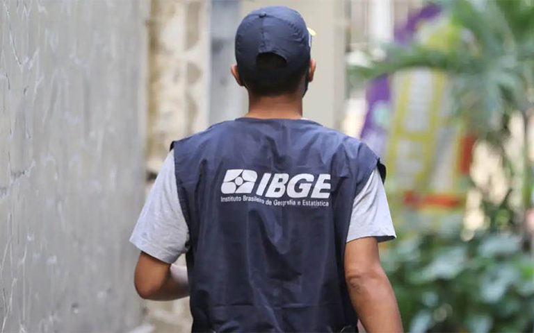IBGE publica editais com 9.500 vagas temporárias