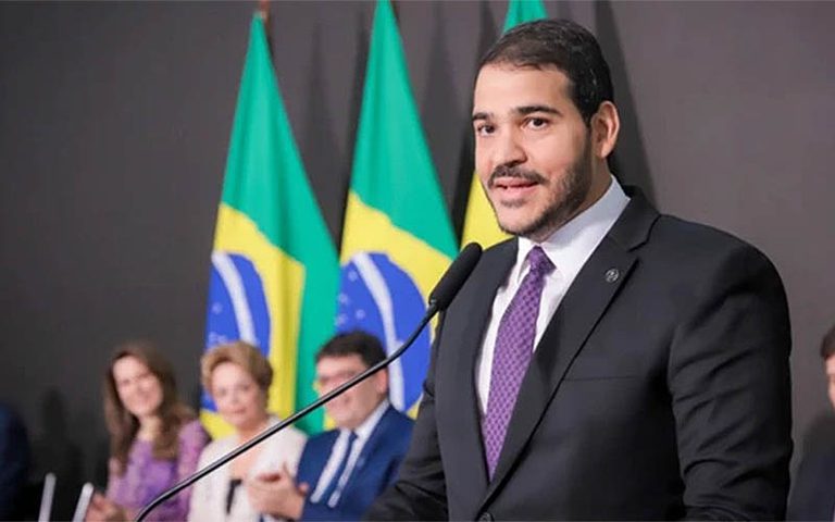 Lula indica advogado-geral da União, Jorge Messias, para cargo de ministro do STF