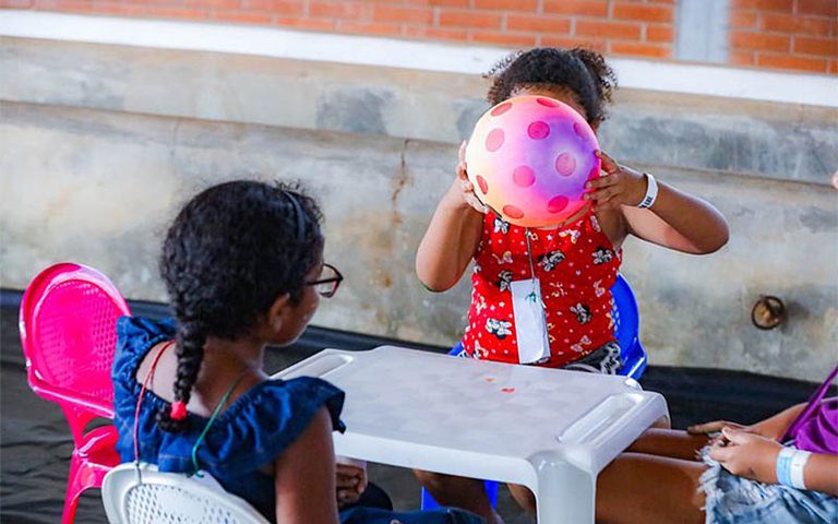 Cuidoteca garante acolhimento a crianças durante Marcha das Mulheres Negras