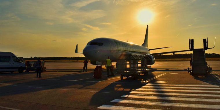 Dezenove aeroportos regionais vão a leilão nesta quinta (27) pelo Programa AmpliAR