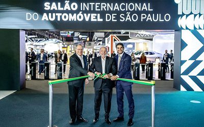 Para Lula, retorno do Salão do Automóvel é retrato de um país competitivo