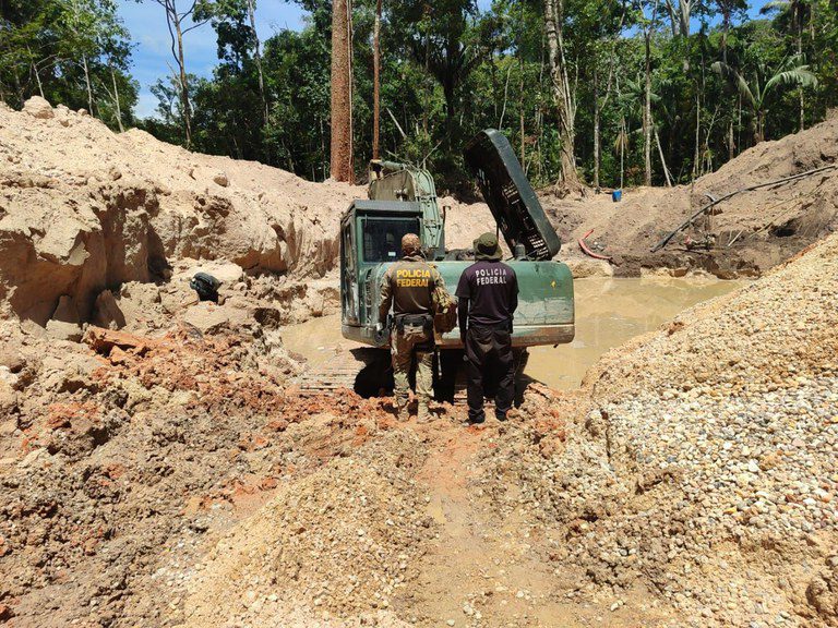 PF faz operação de desintrusão em garimpo ilegal na Terra Indígena Tubarão Latundê