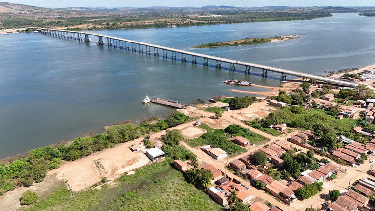 Lula entrega ponte que liga Tocantins e Pará sobre o Rio Araguaia