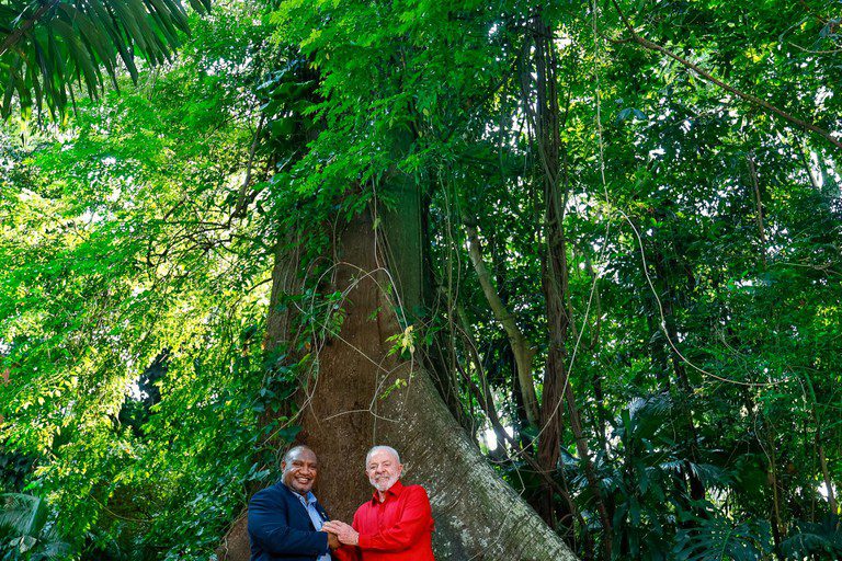 Presidente Lula tem encontro bilateral com o primeiro-ministro de Papua Nova Guiné, James Marape