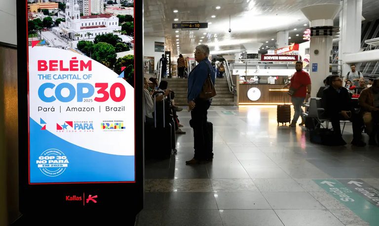 Lula sanciona lei que transfere temporariamente a capital federal para Belém