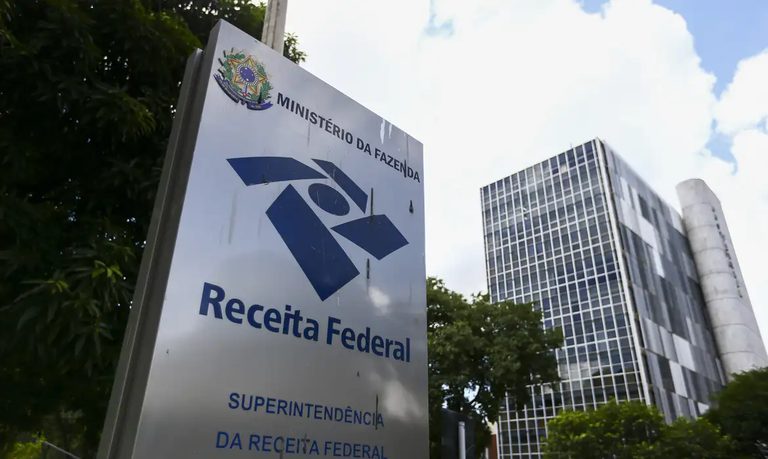 Sem litígio, Receita Federal recupera mais de R$ 1 bilhão em créditos tributários