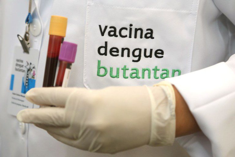 Primeira vacina nacional contra a dengue será disponibilizada pelo SUS