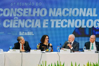 'Investimento em pesquisa retorna para o povo', diz Lula na 6ª reunião do CCT