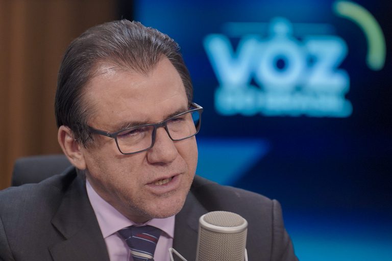 Ações e conquistas dos trabalhadores em 2025 são destaque da Voz do Brasil desta terça