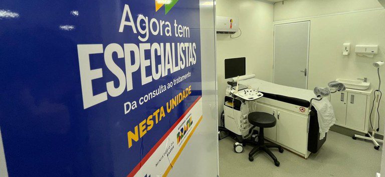 Carreta oftalmológica do Agora Tem Especialistas vai a Teixeira de Freitas (BA)
