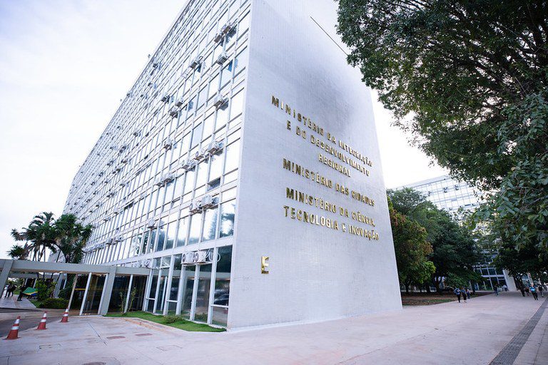 Em 2025, MCTI consolida ano de expansão científica e impacto social com R$ 2 bi investidos