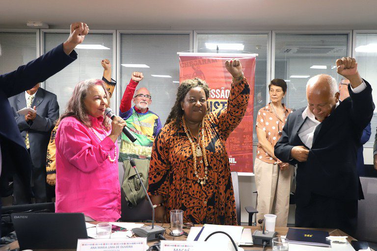 Comissão de Anistia concede perdão e indenização ao ex-jogador Reinaldo, do Atlético MG