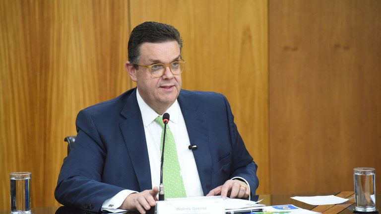 Em última reunião do ano, ministro Wolney Queiroz destaca ressarcimento a 4 milhões de aposentados