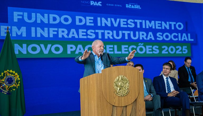 Lula anuncia R$ 39 bi para educação, saúde e saneamento: 'Nunca um governo fez tanto'