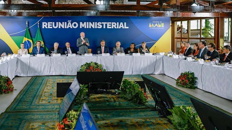Presidente Lula comanda última reunião ministerial do ano. Assista ao vídeo