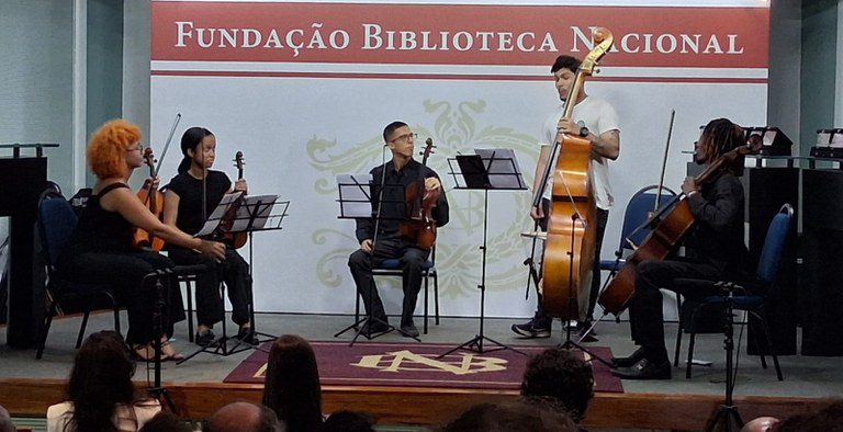 Vencedores do Prêmio Literário Biblioteca Nacional homenageiam lutas e políticas sociais