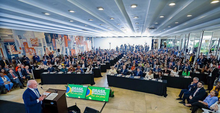 Presidente Lula participa da abertura da 6ª Reunião do Conselhão. Assista