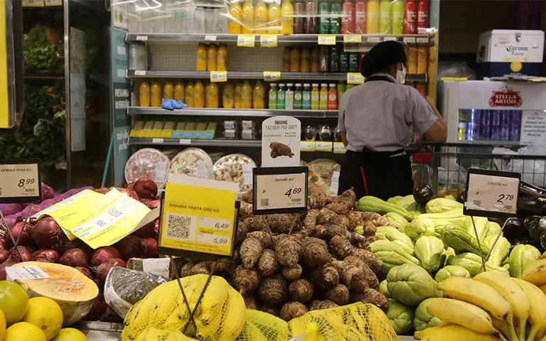 Prévia da inflação fecha 2025 em 4,41%, dentro da meta e abaixo de 2024