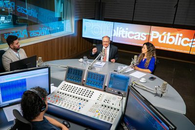 Brasil bateu recordes no comércio exterior porque abriu e conquistou mercados, ressalta Alckmin