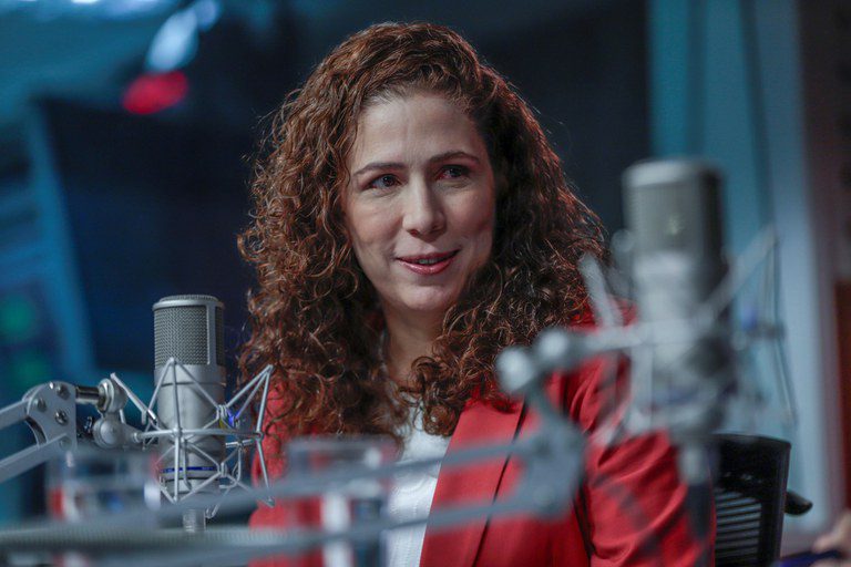 “Carteira de Identidade Nacional é 10 vezes mais segura que o RG antigo”, diz ministra Esther Dweck