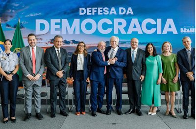 “Democracia precisa ser cuidada todos os dias”, afirma Lula em cerimônia sobre o 8 de janeiro