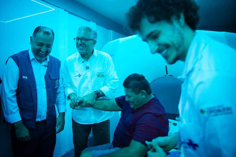 Carretas do Agora Tem Especialistas já passaram por 100 municípios e a fila anda