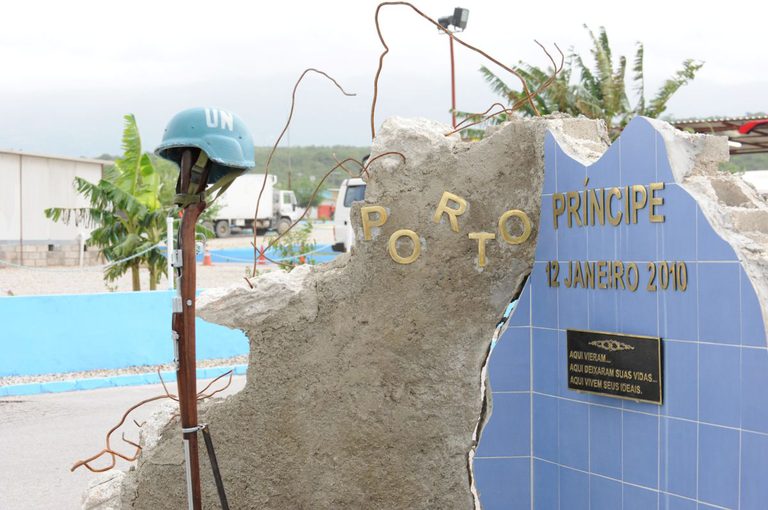 Heróis brasileiros: Exército relembra militares mortos em terremoto do Haiti em 2010