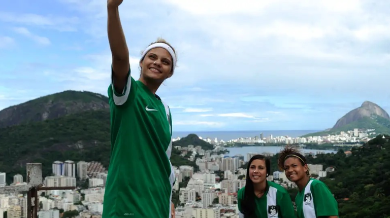 Investimento de R$ 2,8 bi leva conectividade a 3,5 milhões de brasileiros, incluindo favelas e periferias