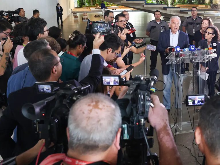 Lula coordena reunião e fronteira com a Venezuela segue sendo monitorada, diz ministro