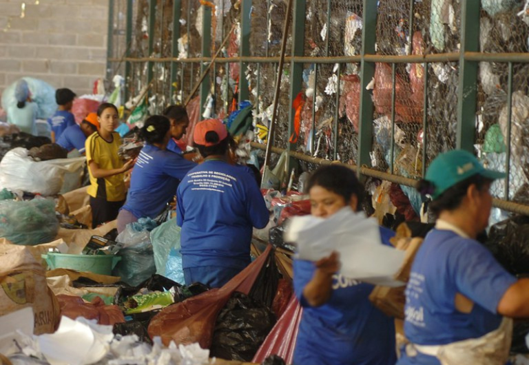 Logística reversa e gestão de resíduos sólidos são fortalecidas