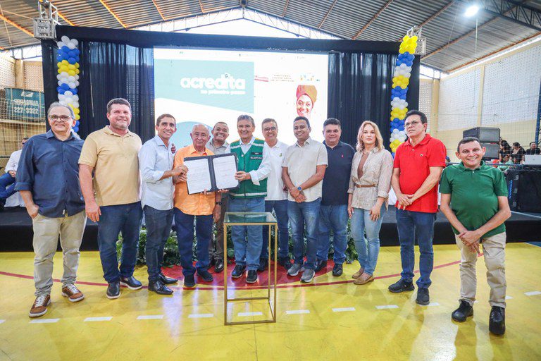 'O Acredita é a porta de entrada para melhorar a realidade dos mais vulneráveis', afirma Wellington Dias no Piauí