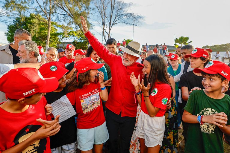 Com R$ 2,7 bi para desenvolver assentamentos, Lula anuncia avanços na reforma agrária