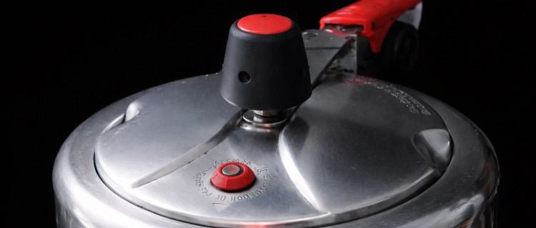 Segurança na cozinha: Inmetro orienta como usar corretamente a panela de pressão