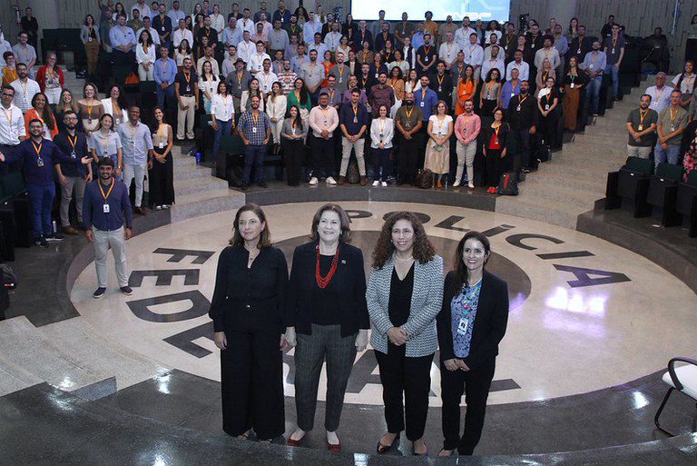 Volta dos concursos públicos e CPNU marcam reconstrução da capacidade do Estado brasileiro